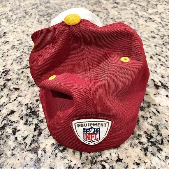 REEBOK Washington Redskins On Field Equipment NFL Football L/XL White Red Rare - Picture 4 of 6